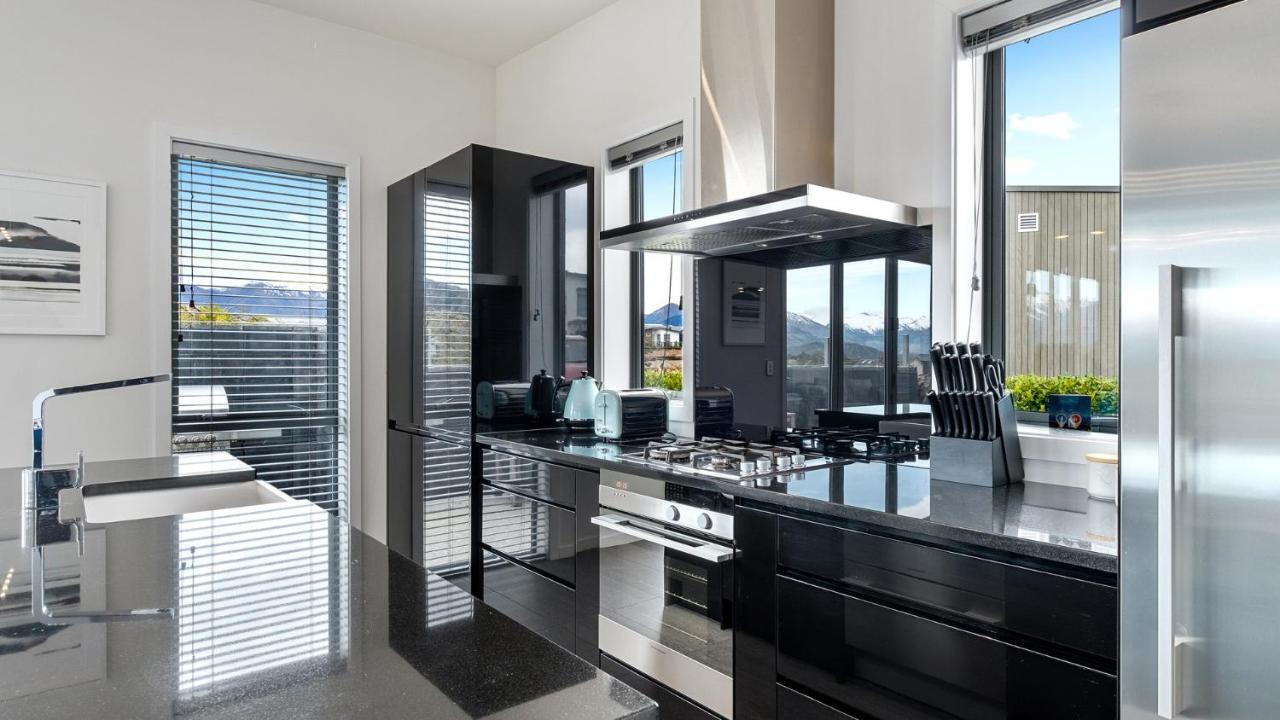 Infinity And Beyond Villa Wanaka Exterior photo